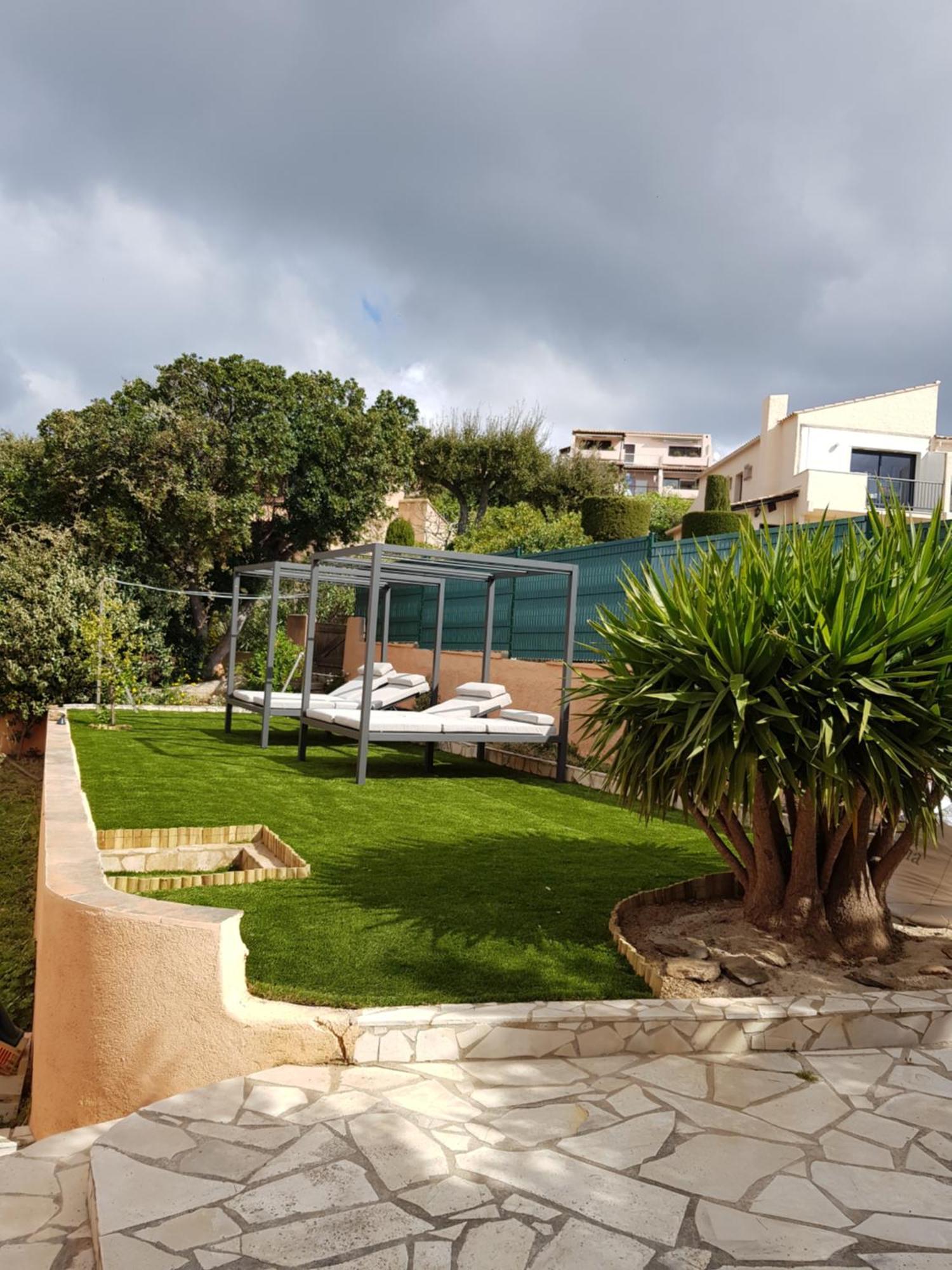 Villa Mit Grossartigem Panoramablick Auf Das Meer Und Direkt Am Pool ラ・クロワ・ヴァルメ エクステリア 写真
